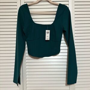 ABERCROMBIE AND FITCH TOP NWT